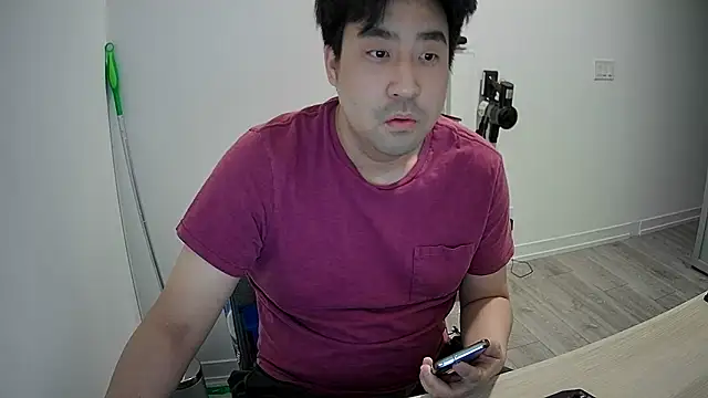 Koreanboy171 online show from 05/17/26, 06:00