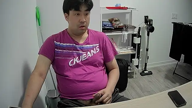 Koreanboy171 online show from 06/13/26, 12:08