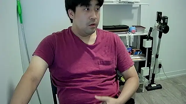 Koreanboy171 online show from 07/07/26, 11:31