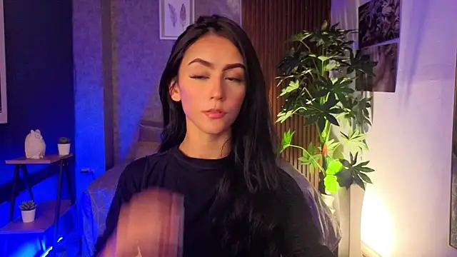 Snapshot of Coralinnee_ chatting on 05/08/26, 03:01 Coralinnee online show from 05/08/26, 03:01