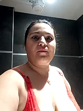 SALMA G online show from 02/01/25, 03:28