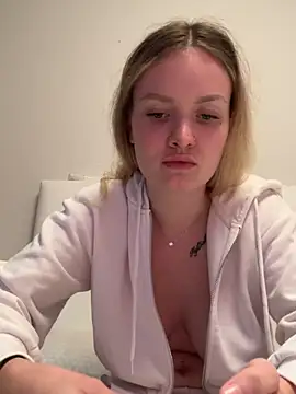mariemelissah online show from 02/22/25, 12:19