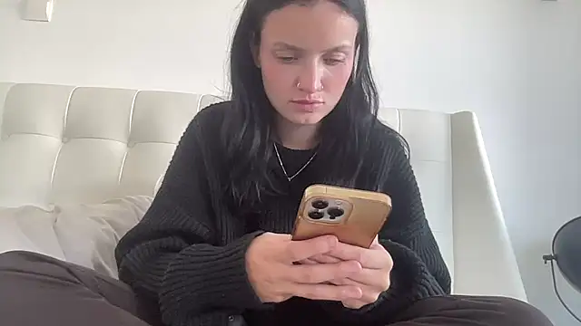 Snapshot of mariemelissah chatting on 12/17/25, 09:37 mariemelissah online show from 12/17/25, 09:37