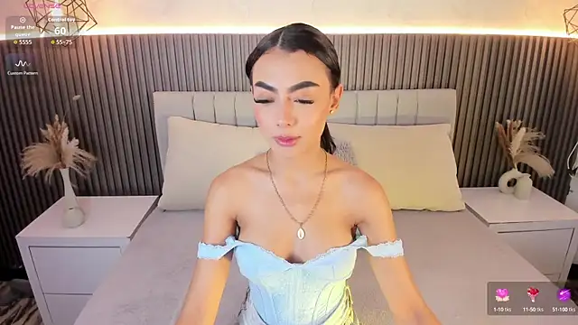 Snapshot of SHANONCLARK chatting on 09/27/25, 06:13 SHANONCLARK online show from 09/27/25, 06:13