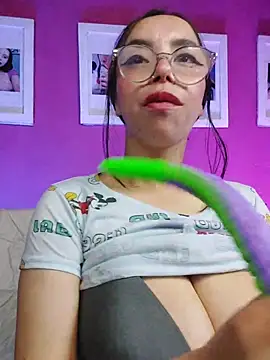 Snapshot of valentina_swallow chatting on 03/14/26, 05:02 valentina swallow online show from 03/14/26, 05:02