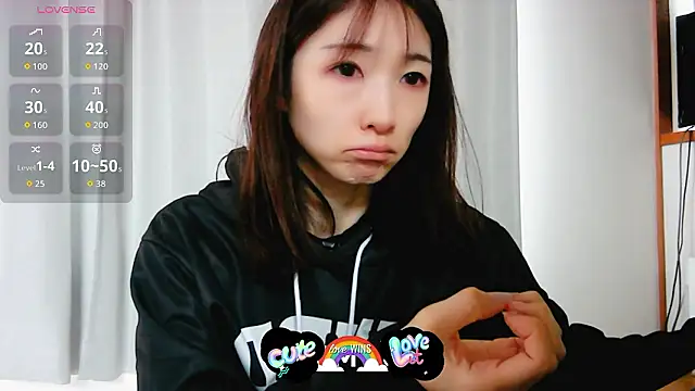 Love me Eri  online show from 11/10/25, 01:04