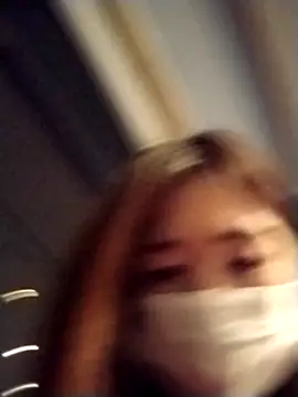 Love me Eri  online show from 12/05/25, 09:51