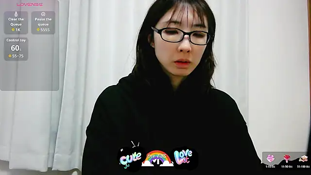 Love me Eri  online show from 12/20/25, 07:37