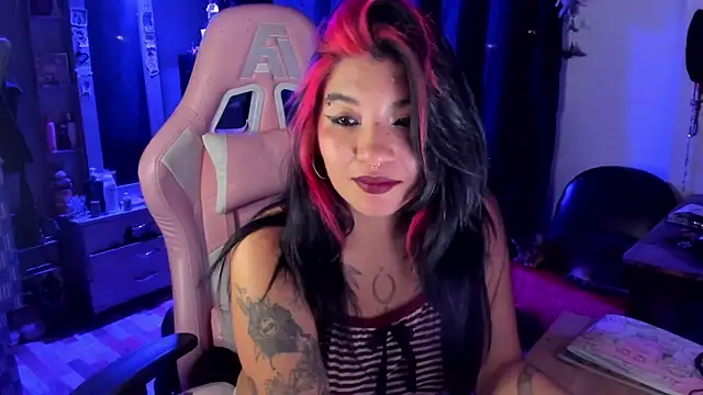 annie walker6 online show from 06/04/26, 03:23