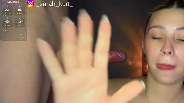 Snapshot of sarah_kurt chatting on 10/19/25, 11:05 sarah kurt online show from 10/19/25, 11:05