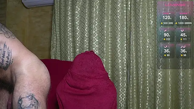 Snapshot of Artem_Dzyuba chatting on 12/04/25, 12:42 Artem Dzyuba online show from 12/04/25, 12:42