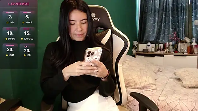 Snapshot of alice_middlee chatting on 07/16/26, 03:29 alice middlee online show from 07/16/26, 03:29
