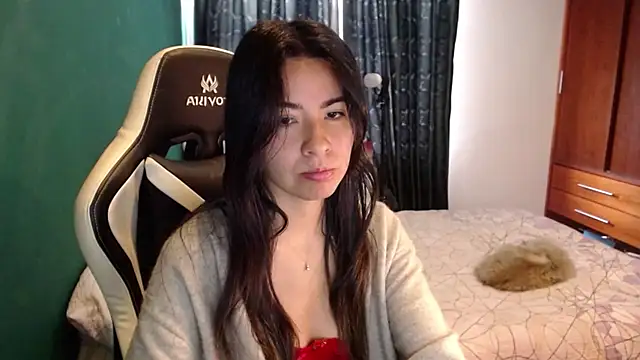 Snapshot of alice_middlee chatting on 07/22/26, 03:04 alice middlee online show from 07/22/26, 03:04