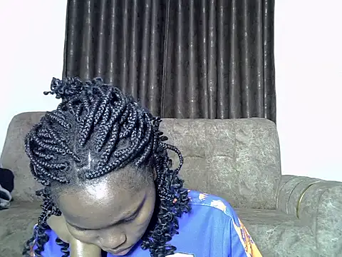 AurelAda online show from 11/21/25, 12:32