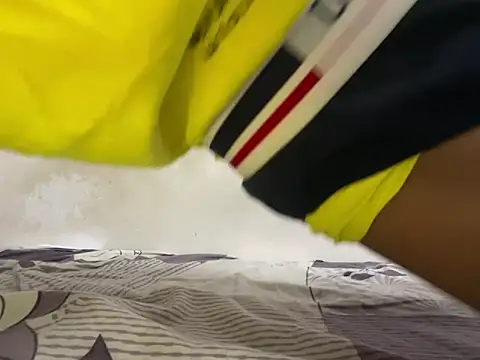 Snapshot of CALVINXXX chatting on 10/16/25, 07:37 CALVINXXX online show from 10/16/25, 07:37