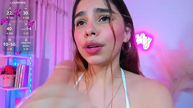 Snapshot of crisbell_lopez chatting on 10/12/25, 01:04 crisbell lopez online show from 10/12/25, 01:04