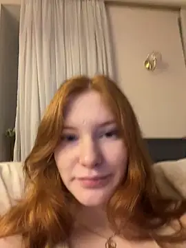 FiaMoor online show from 12/16/25, 07:30