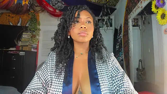 Snapshot of ElizaGrey_ chatting on 01/27/25, 04:30 ElizaGrey online show from 01/27/25, 04:30