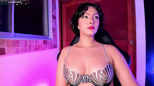 Snapshot of AnnaFoox1 chatting on 11/30/25, 01:09 AnnaFoox1 online show from 11/30/25, 01:09