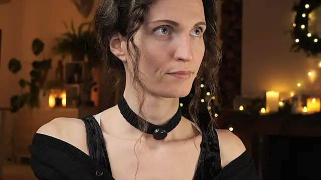 yulladao online show from 12/19/25, 05:09