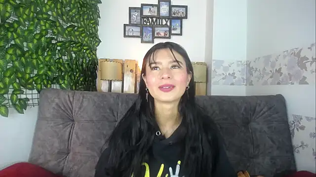 renata allen online show from 12/07/24, 01:29