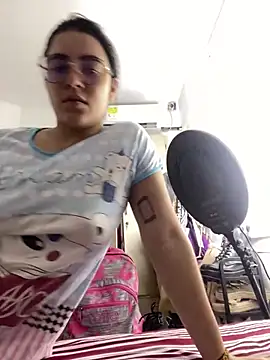 Snapshot of Lia_flowers chatting on 12/18/24, 11:30 Lia flowers online show from 12/18/24, 11:30
