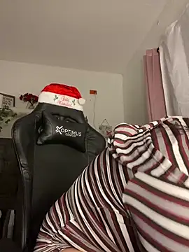 Snapshot of Lia_flowers chatting on 12/29/24, 02:27 Lia flowers online show from 12/29/24, 02:27