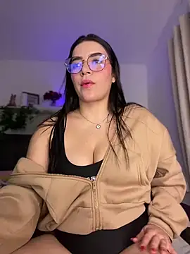 Snapshot of Lia_flowers chatting on 01/03/25, 11:12 Lia flowers online show from 01/03/25, 11:12