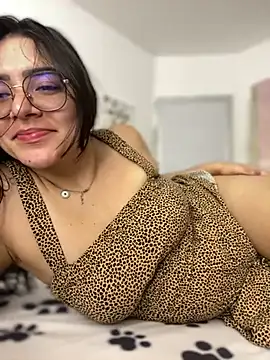 Snapshot of Lia_flowers chatting on 01/17/25, 05:11 Lia flowers online show from 01/17/25, 05:11