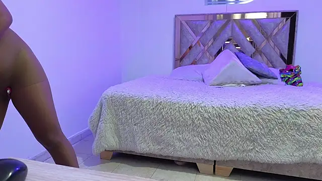 Snapshot of Mariana_collins99 chatting on 12/16/25, 01:16 Mariana collins99 online show from 12/16/25, 01:16