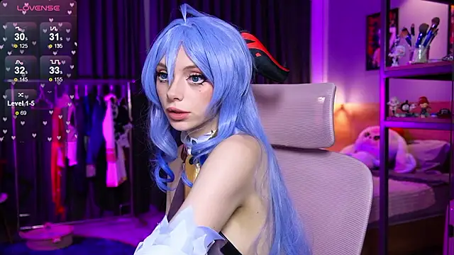 Snapshot of HolliWould_ chatting on 02/04/26, 11:27 HolliWould online show from 02/04/26, 11:27