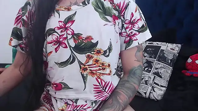 queenofwetqueens online show from 12/18/24, 04:09