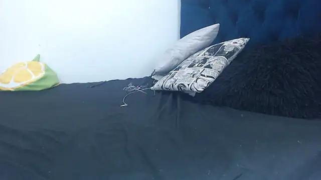 Snapshot of queenofwetqueens chatting on 11/19/25, 05:13 queenofwetqueens online show from 11/19/25, 05:13