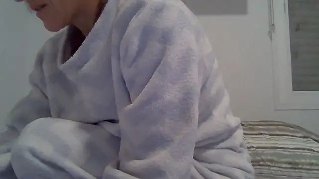 Snapshot of zorritasuperhot chatting on 12/03/25, 11:47 zorritasuperhot online show from 12/03/25, 11:47