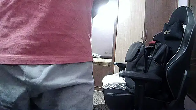 Snapshot of insanefreak69 chatting on 01/26/25, 02:45 insanefreak69 online show from 01/26/25, 02:45