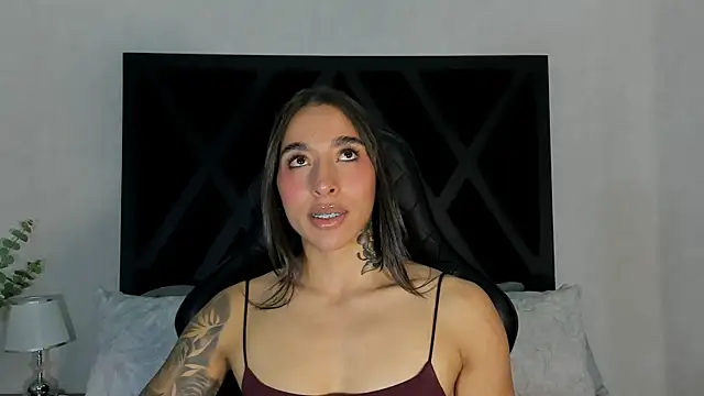KAYLA BATISTA online show from 06/14/26, 12:08