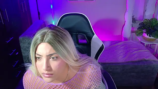 a belladanger online show from 05/30/26, 02:30