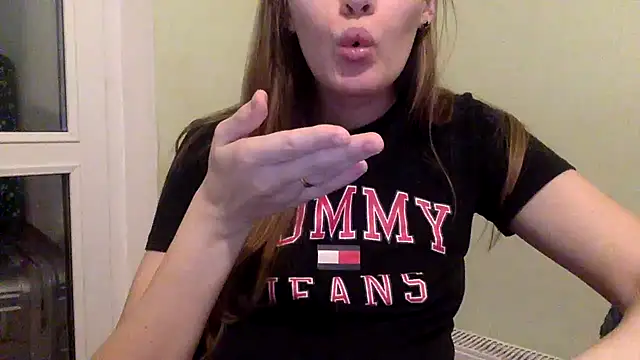 vanessa4you online show from 02/05/25, 03:34