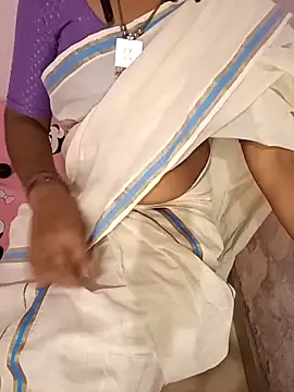 Snapshot of Mallu-Gayathri_Arun chatting on 12/05/25, 01:09 Mallu-Gayathri Arun online show from 12/05/25, 01:09