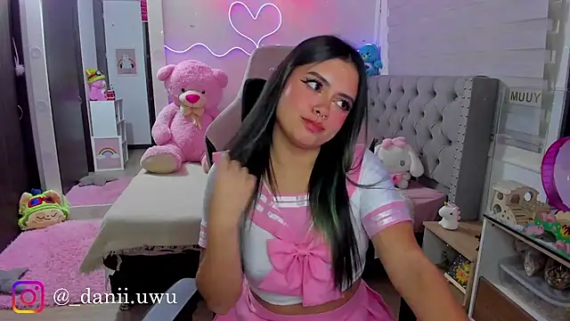 CuteDani  online show from 07/25/26, 08:34