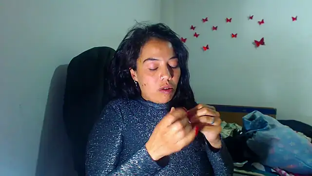 Snapshot of AmaraRoberts420 chatting on 11/16/25, 07:30 AmaraRoberts420 online show from 11/16/25, 07:30