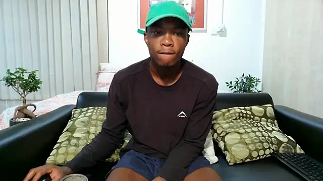 iCrushYenu online show from 01/08/25, 11:41