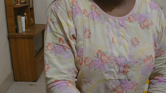 esita 1212 online show from 06/08/26, 02:23