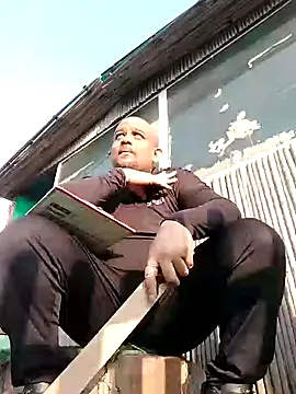 Snapshot of Dick_6inches chatting on 02/10/25, 03:03 Dick 6inches online show from 02/10/25, 03:03