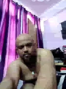 Snapshot of Dick_6inches chatting on 03/01/25, 06:24 Dick 6inches online show from 03/01/25, 06:24