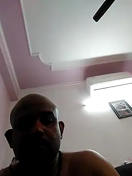 Snapshot of Dick_6inches chatting on 03/03/25, 06:26 Dick 6inches online show from 03/03/25, 06:26