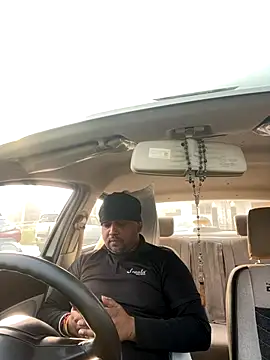 Dick 6inches online show from 11/12/25, 02:45