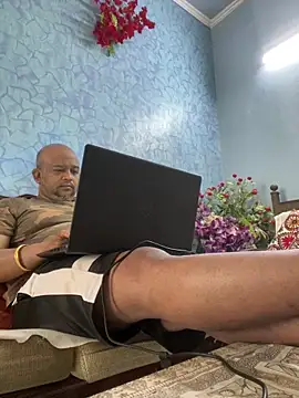 Snapshot of Dick_6inches chatting on 02/28/26, 03:18 Dick 6inches online show from 02/28/26, 03:18