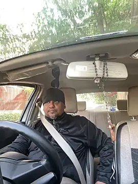 Snapshot of Dick_6inches chatting on 04/06/26, 03:04 Dick 6inches online show from 04/06/26, 03:04
