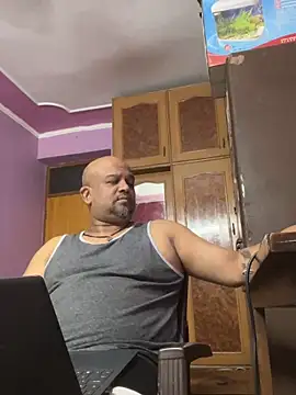 Snapshot of Dick_6inches chatting on 04/16/26, 01:56 Dick 6inches online show from 04/16/26, 01:56